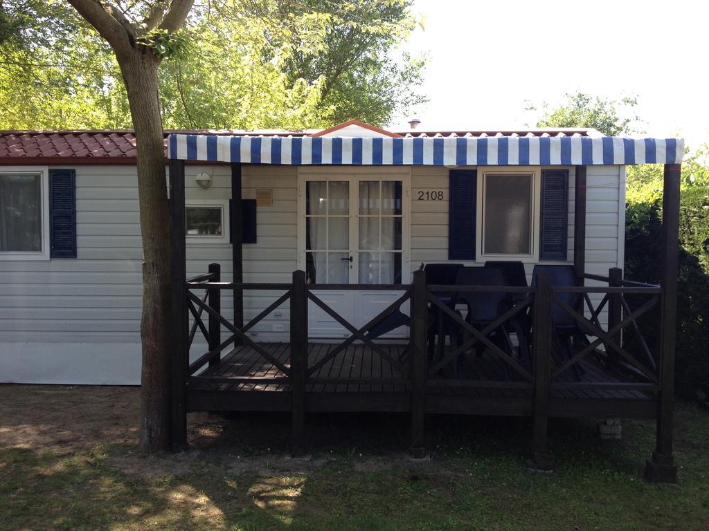 Oliholiday Mobilehomes - Cavallino Exterior foto